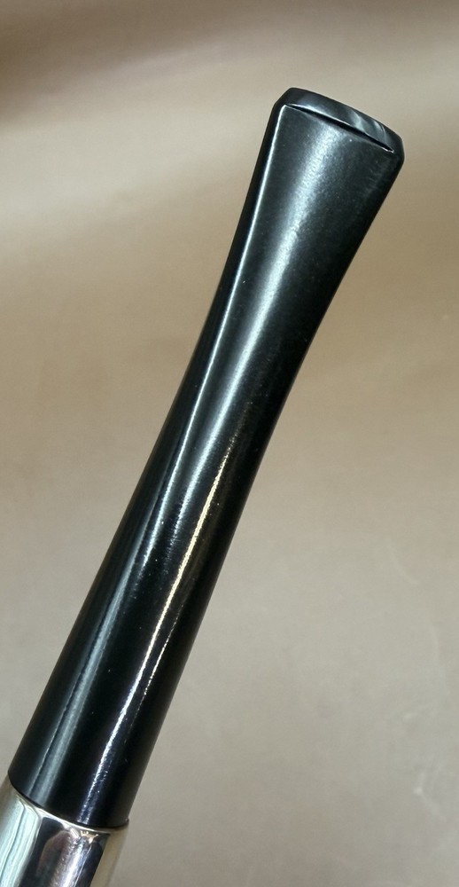 NOS Peterson Junior Rusticated Nickel Mounted Rhodesian Fishtail Pipe Unsmoked