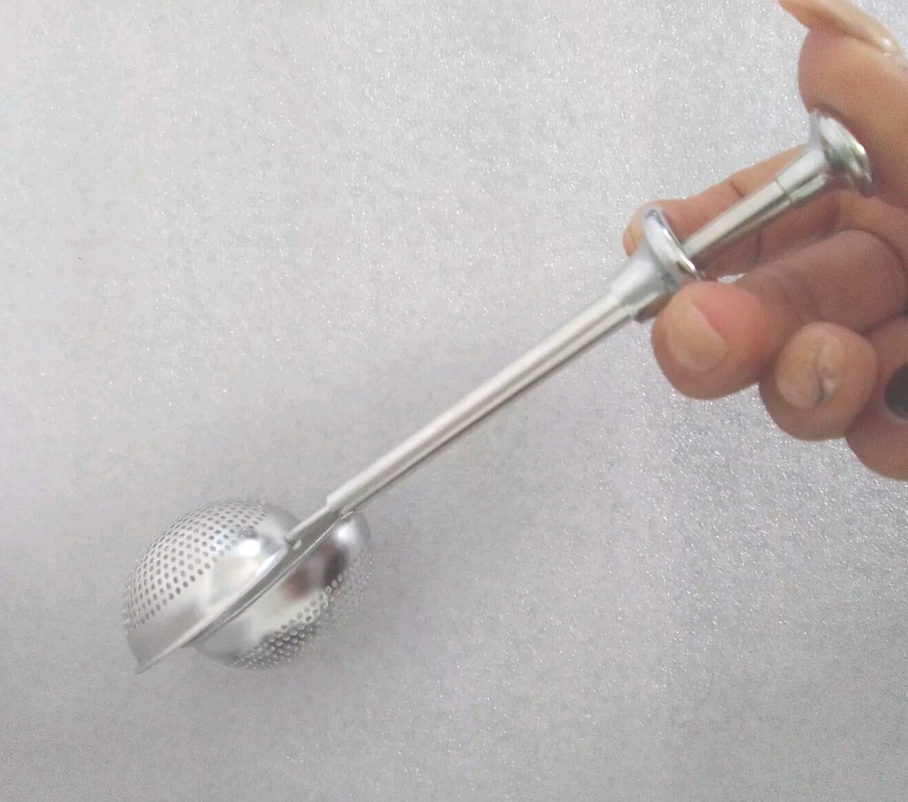 2 Sets Ball-Shape Push Style Tea Infuser Strainer With Plates