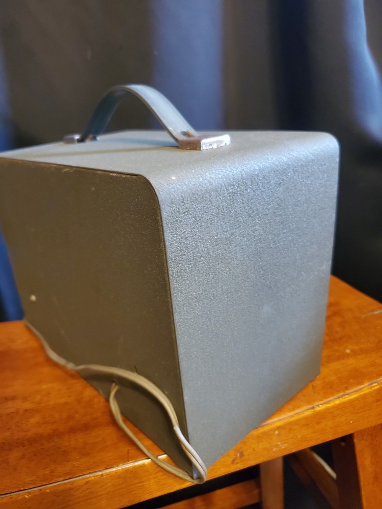 GENOMETER MODEL 156 VOLTMETER