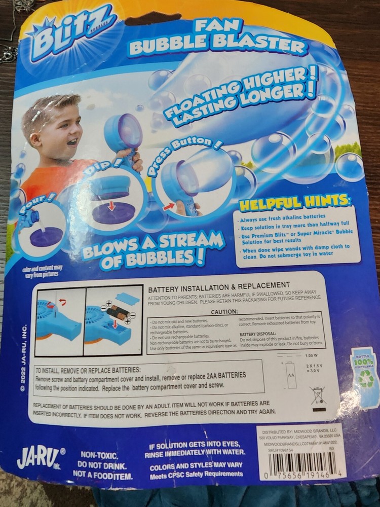 BUBBLE FAN BLASTER PREMIUM BUBBLES MAKES LARGE BUBBLES BUNDLE