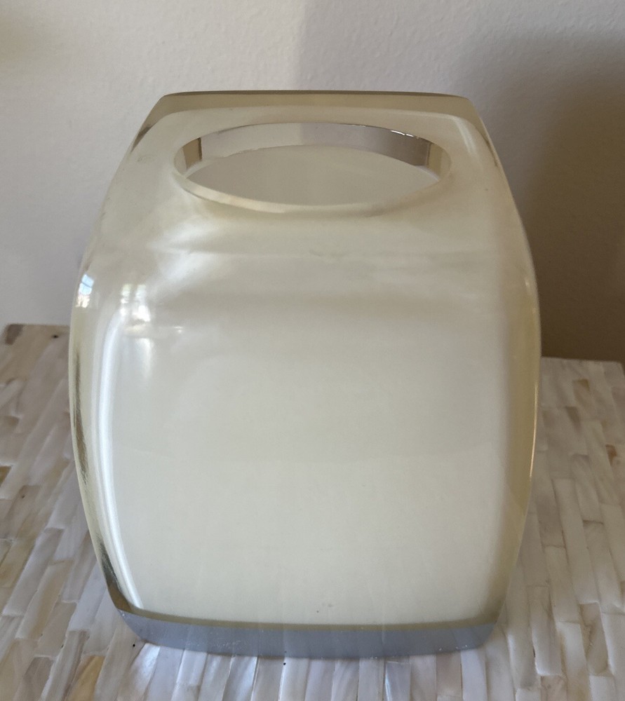 Wamsutta Lucite Acrylic Tissue Box Holder