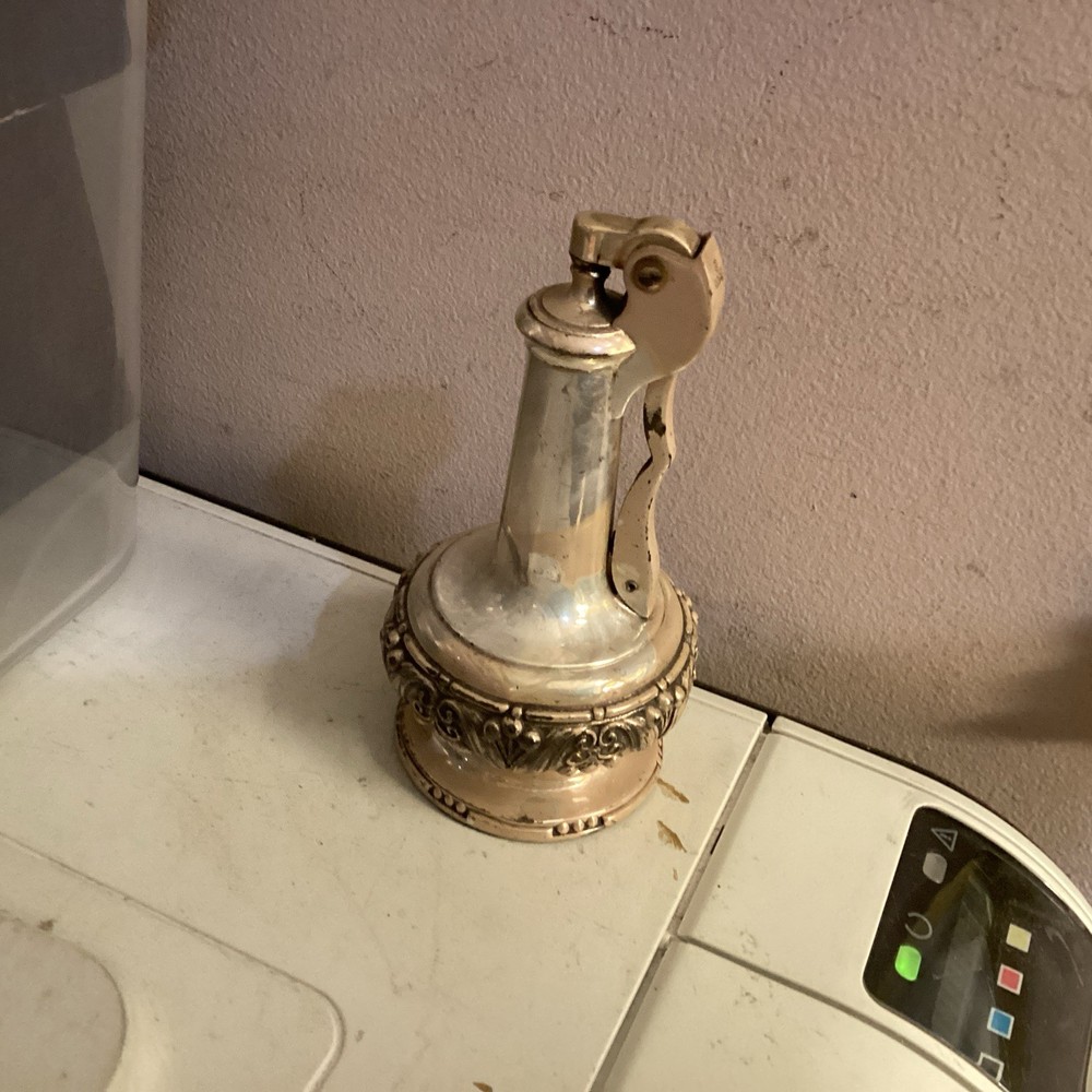 Vintage Silver Plate Ronson "DECANTER " Table Lighter