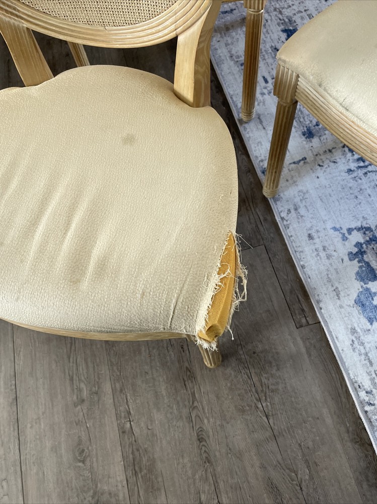 ** LOCAL PICK UP ONLY**JAY SPECTRE Chair Lot