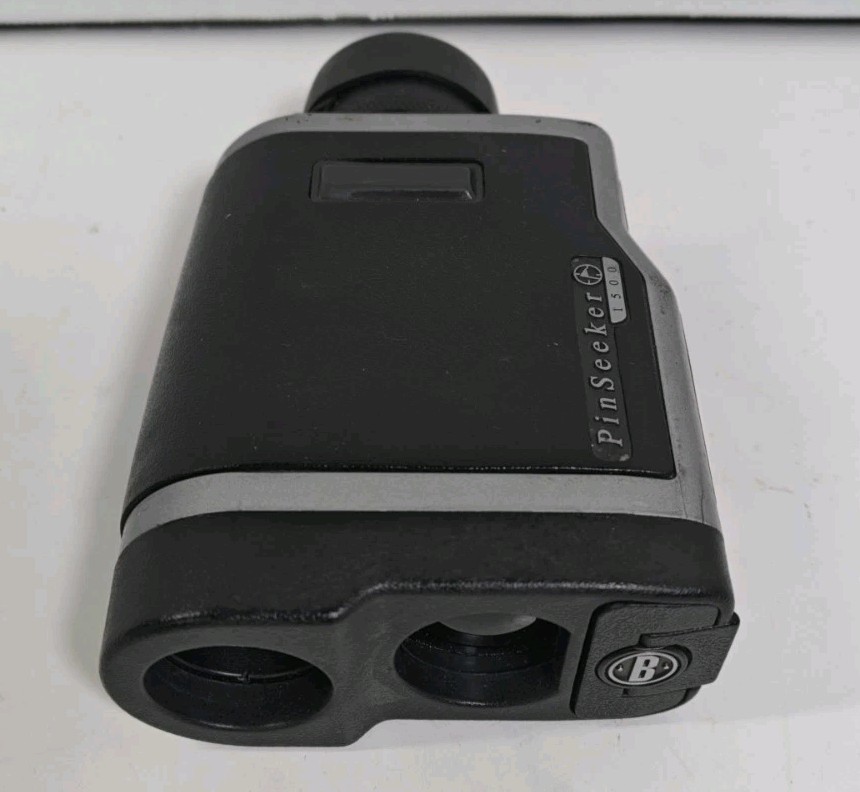 Bushnell Pinseeker 1500 Golf Rangefinder - Works Great!!