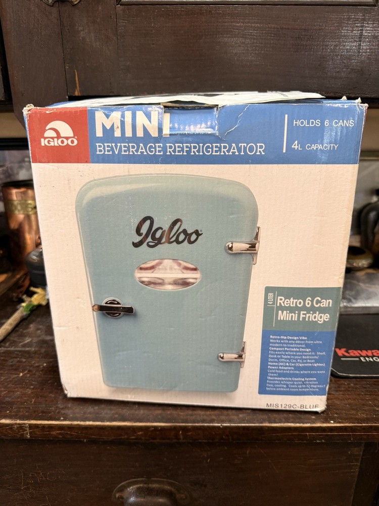 Igloo Mini Fridge Beverage Refrigerator