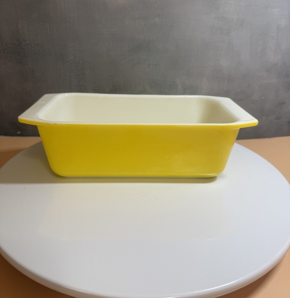 Vintage Pyrex #913 Rectangular Baking Yellow Dish, No Chips or Cracks READ
