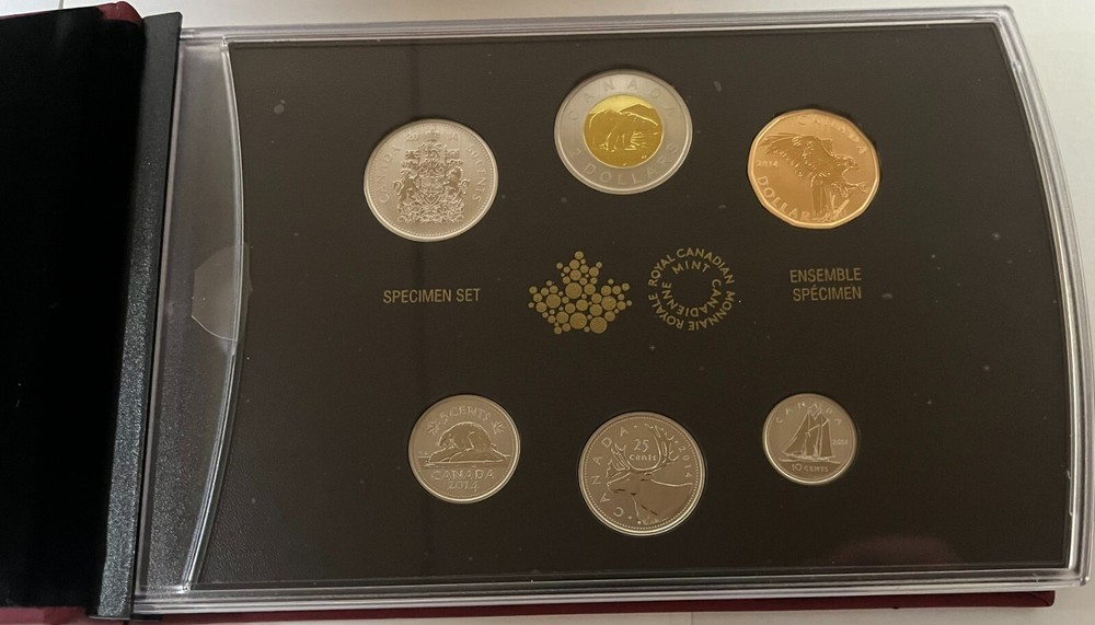 2014 Canada Specimen Set Ferruginous Hawk
