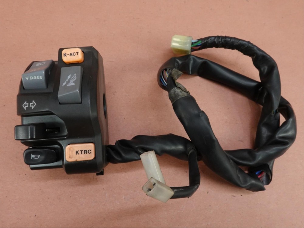 2011-2012 Kawasaki Concourus 14 ZG1400 Left Handle Bar Control Switch