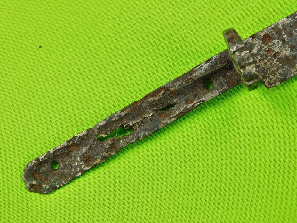 Antique Very Old Medieval Knife Dagger Blade B