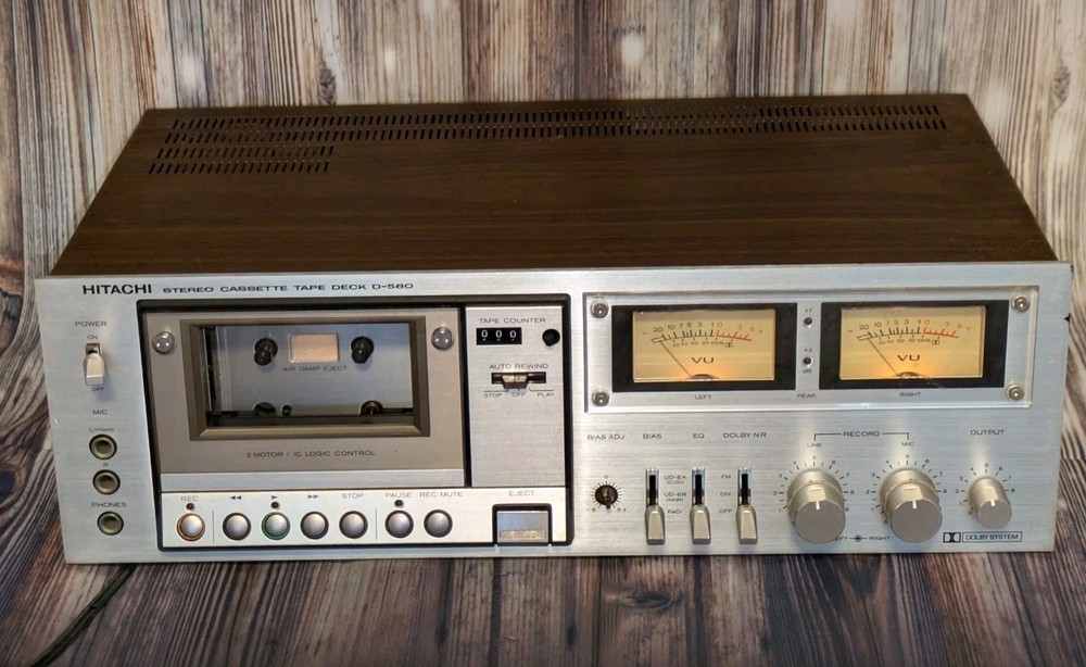HITACHI D-580 Cassette Tape Deck Player / Recorder - Needs Service