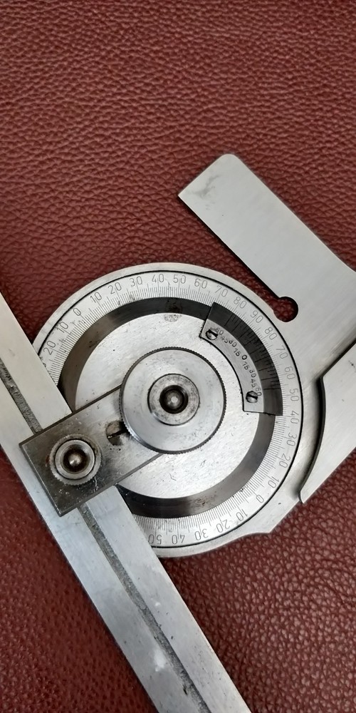 Vintage Machinist Universal Bevel Protractor with 8" Blade