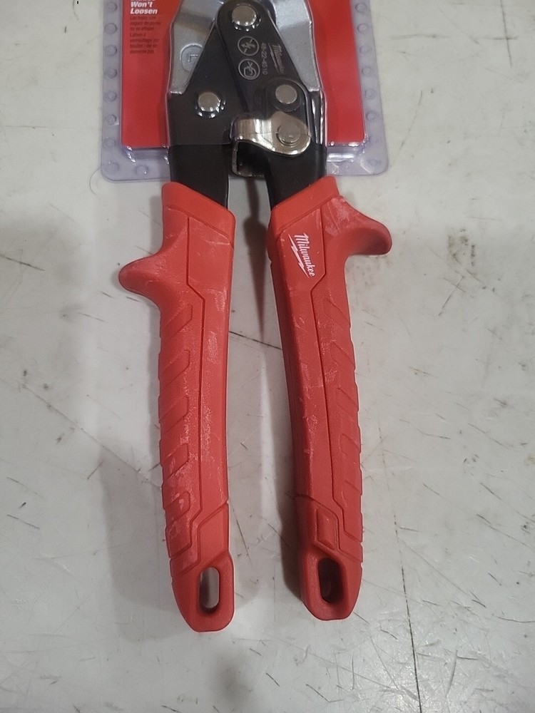 Milwaukee Tool 48-22-4510 Left Cutting Aviation Snips