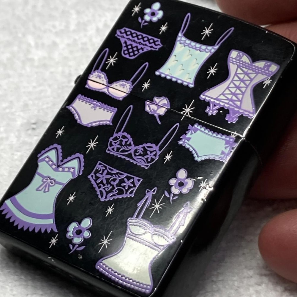 ZIPPO lighter, lingerie pattern, black, made in 2006