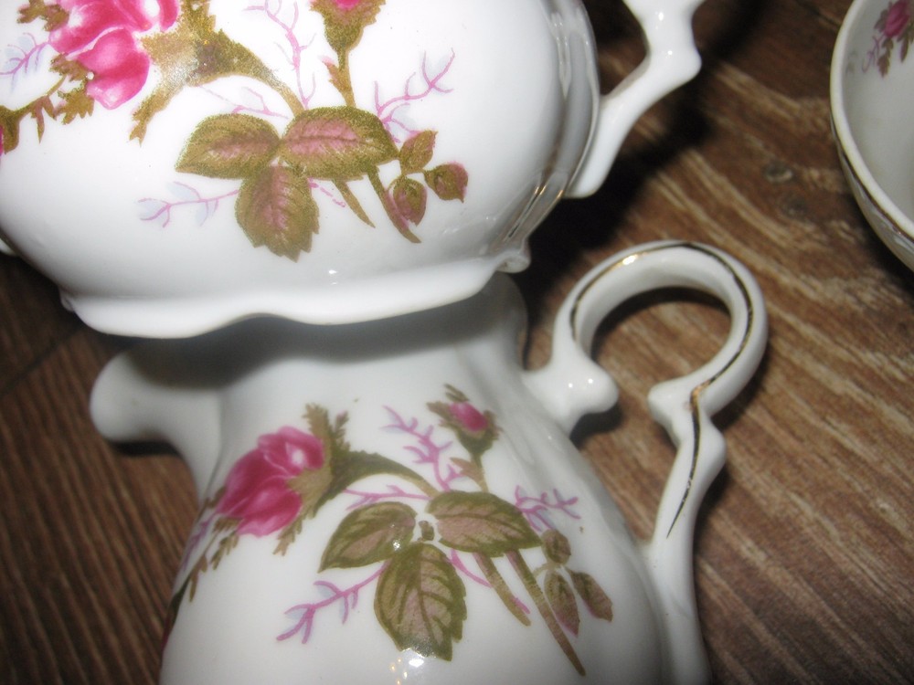 13 pc Vintage Assorted Rose Graphic Stackable Trays Creamer Sugar Bowl Cups lots
