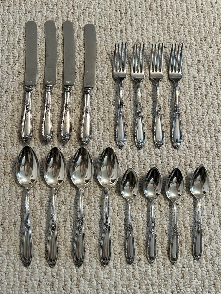 Vintage Alvin Louisiana Silverplate Flatware 16 pc Set