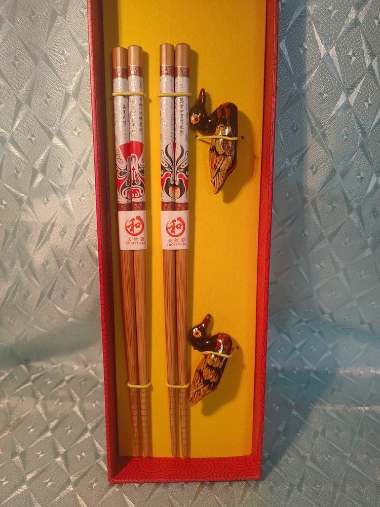 2 Sets Chopsticks And Ceramic Ducks