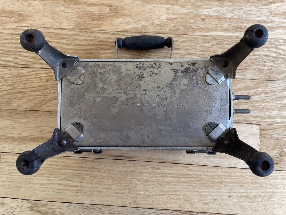 Vintage Thermax Waffle Iron E3930 Art Deco