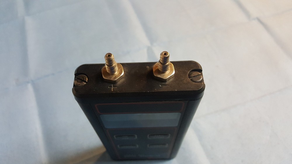 DWYER INSTRUMENTS 477-1-FM, Manometer, Digital