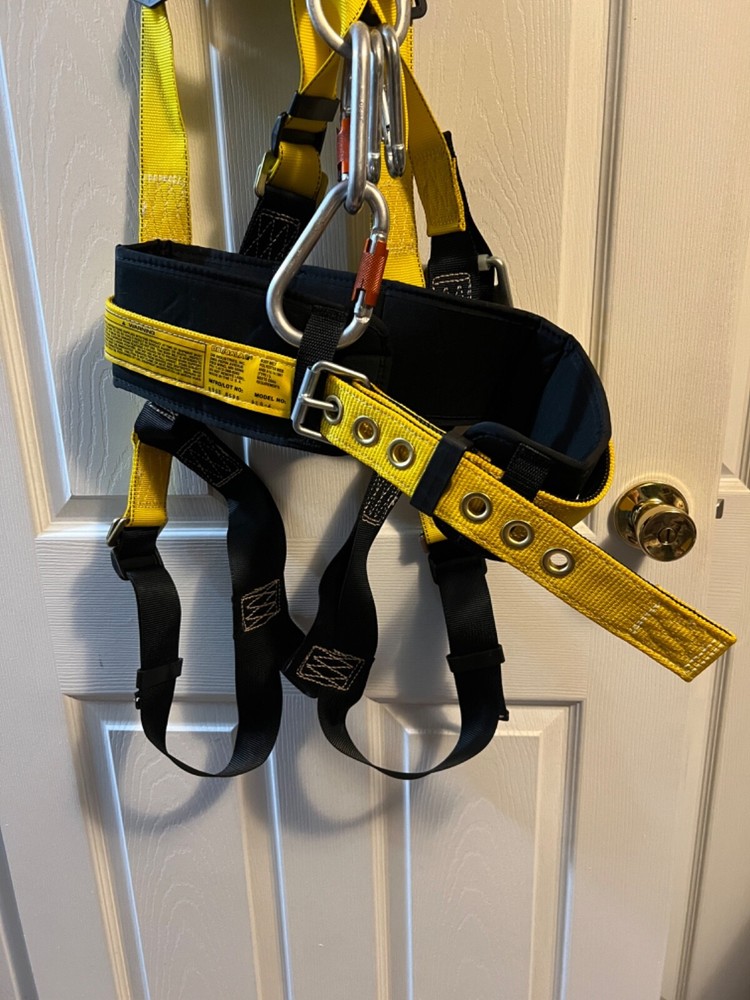 Dbi-sala Safety harness with extras