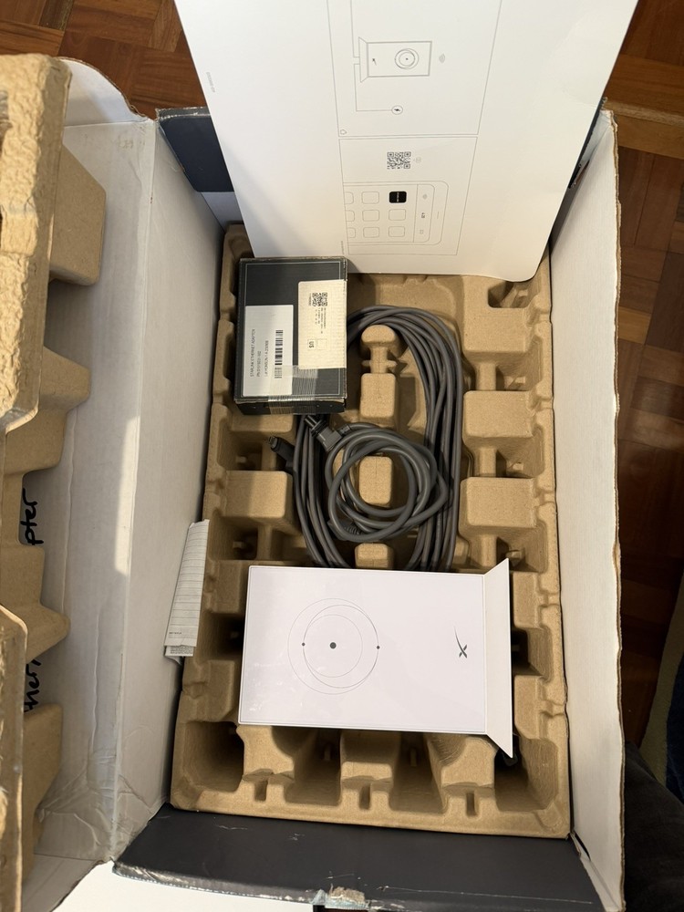 Starlink v2 dish kit with (2) mesh routers