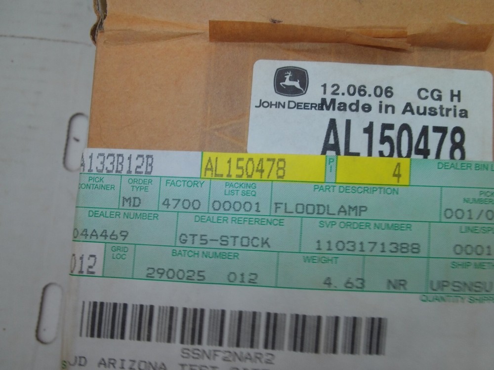 JOHN DEERE - WORK LIGHT - AL150478 - LGSH13BX3