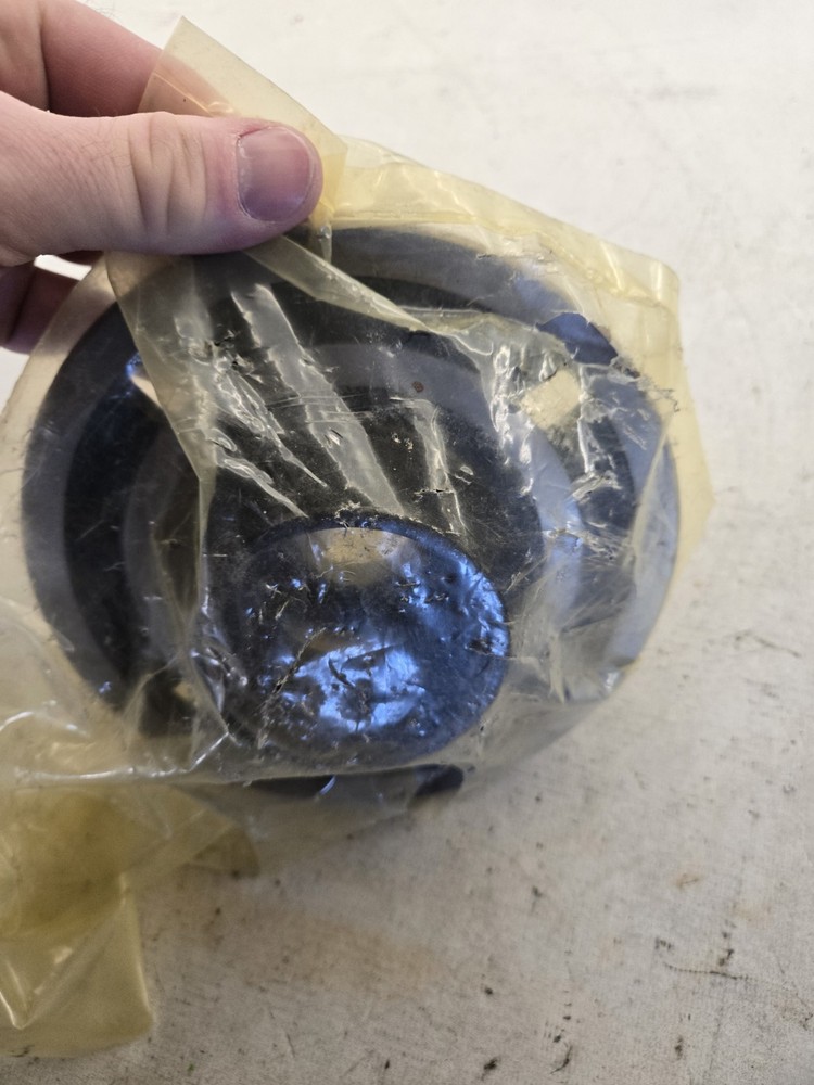 Yetter 2900-102-service Hub