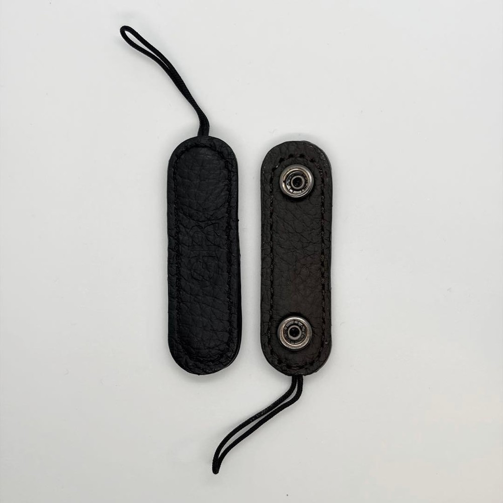 Industria GR Finger Strap Black Leather Camera Accessory Used