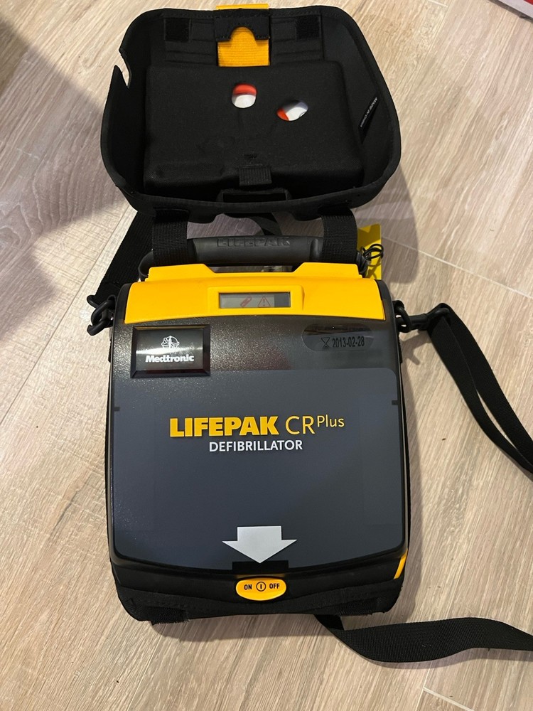 Lifepak CR Plus