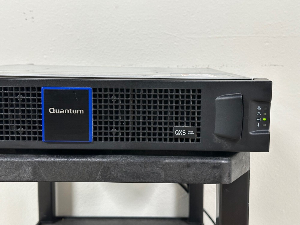 Quantum QXS 24-bay SAS disk array w/ Dual 3-07364-01 Quantum SAS SAN Controller