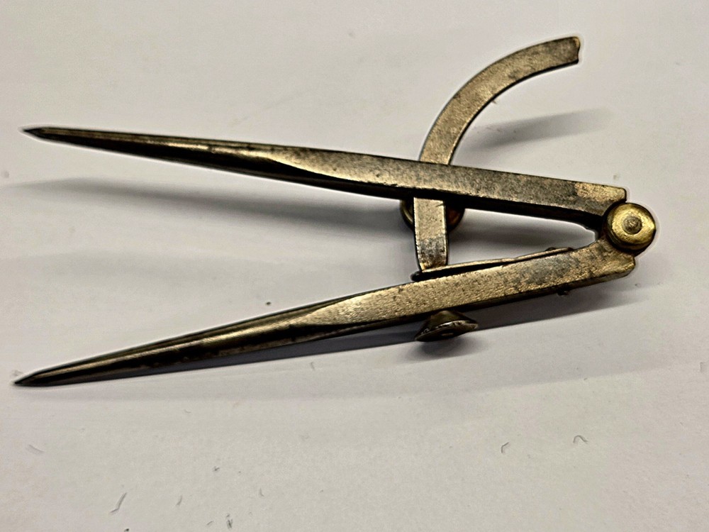 Vintage Sargent & Co. #6 Wing Divider