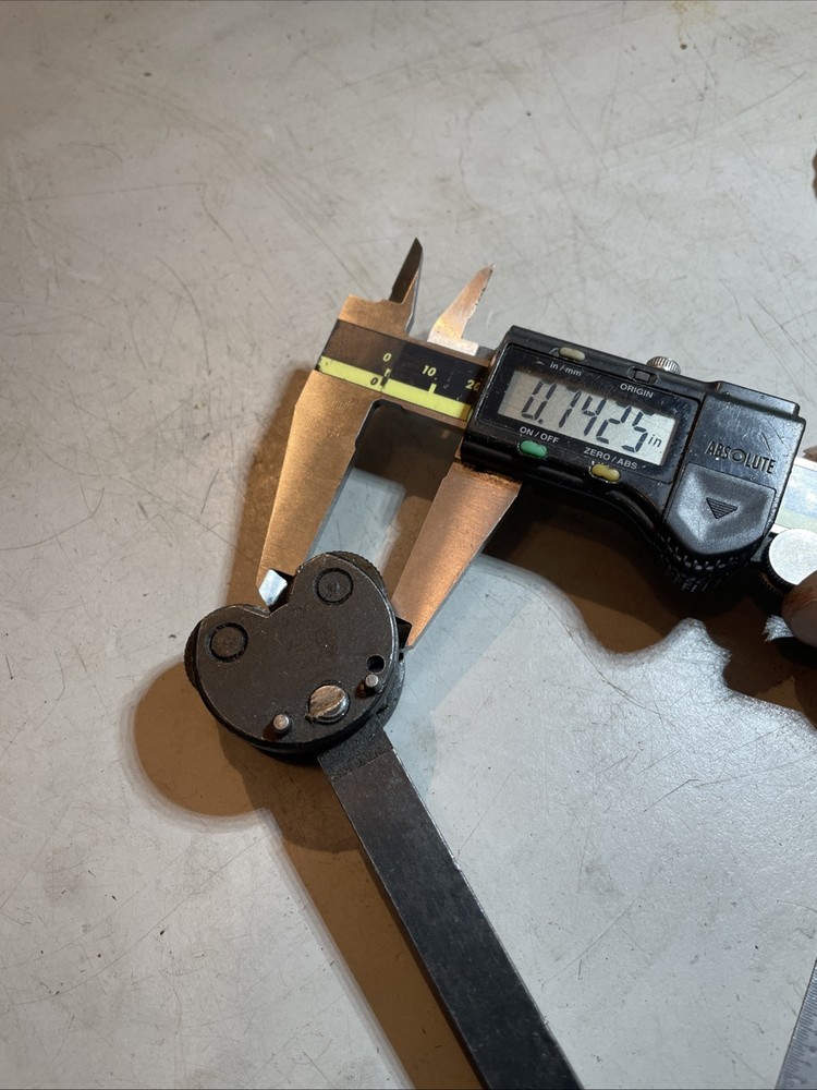 1/2” Square Shank Self Squaring Knurling Tool