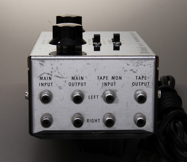 McIntosh MQ 102 Environmental Equalizer