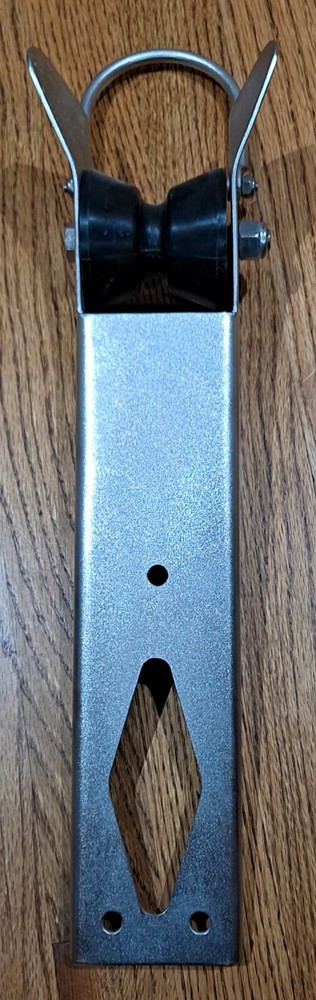 Windline URM-1 Stainless Universal Anchor Roller Mount