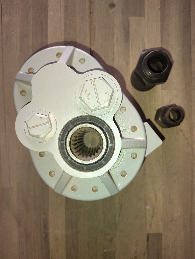 PTO mount hydraulic pump