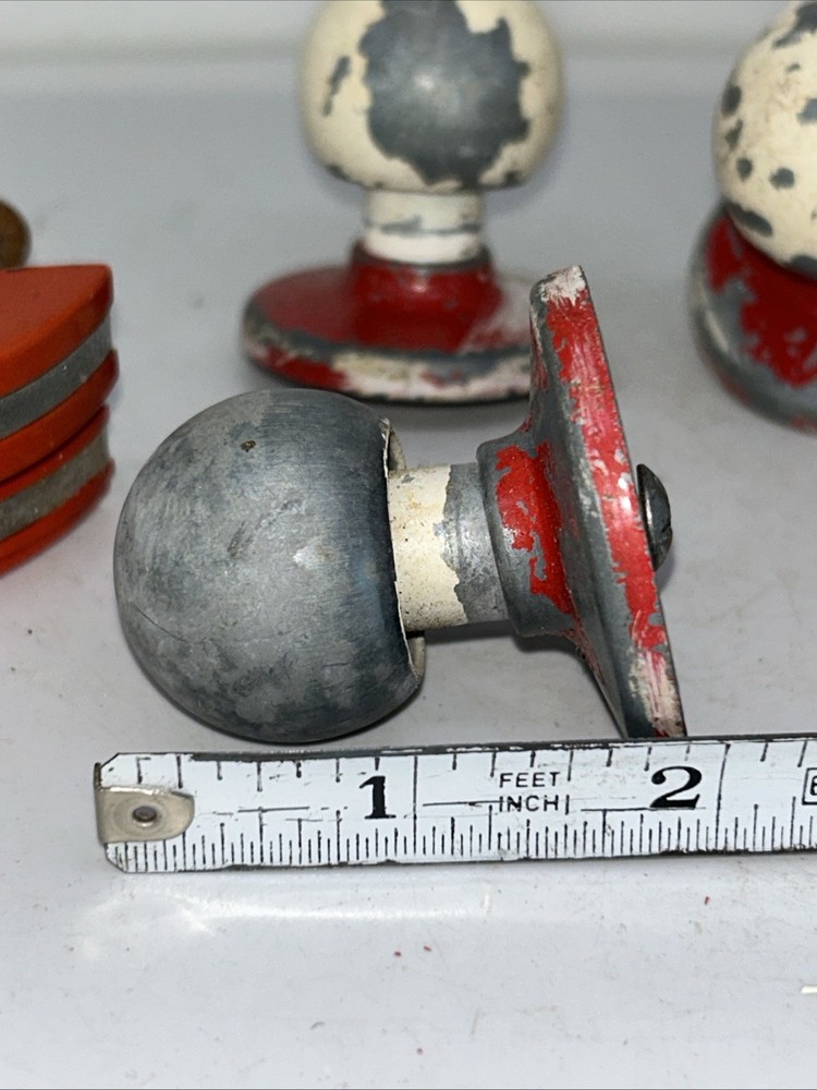Set 5 Retro Art Deco Pull Drawer Handles Red White