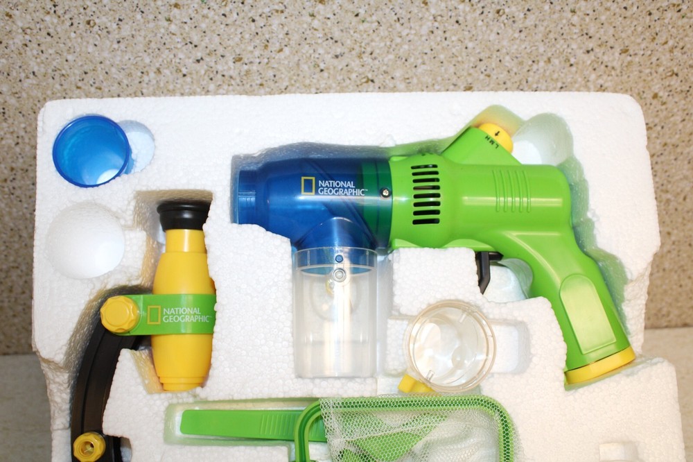 NATIONAL GEOGRAPHIC™ Bug Collector and Microscope Combo - New w/Defects