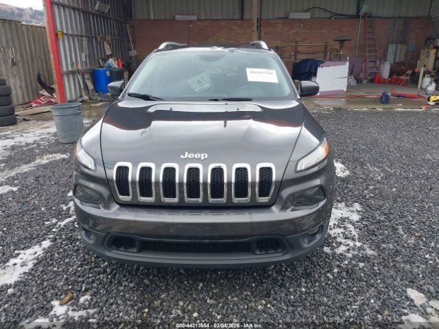 CHEROKEE 2016 Glove Box 4992949