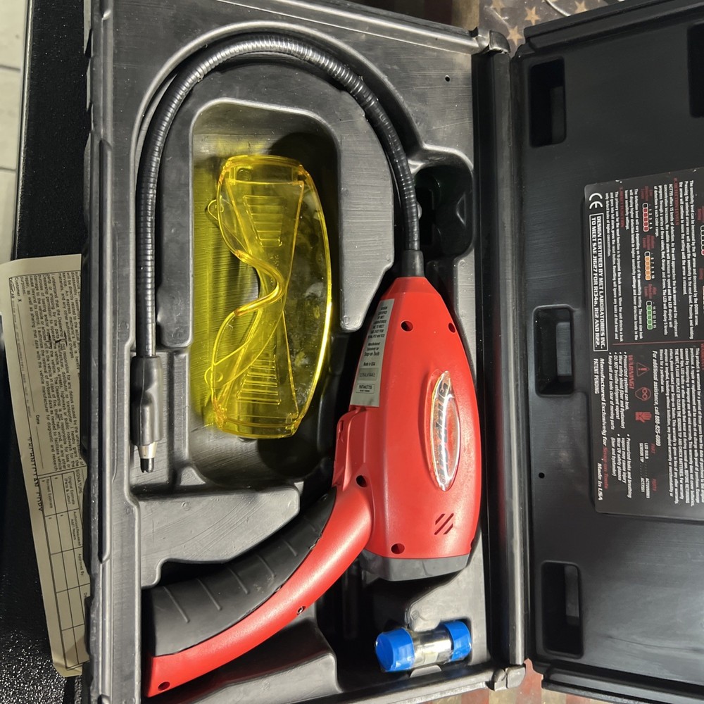 Snap-On Electronic Leak Detector ACT755 with Case Tested & Working
