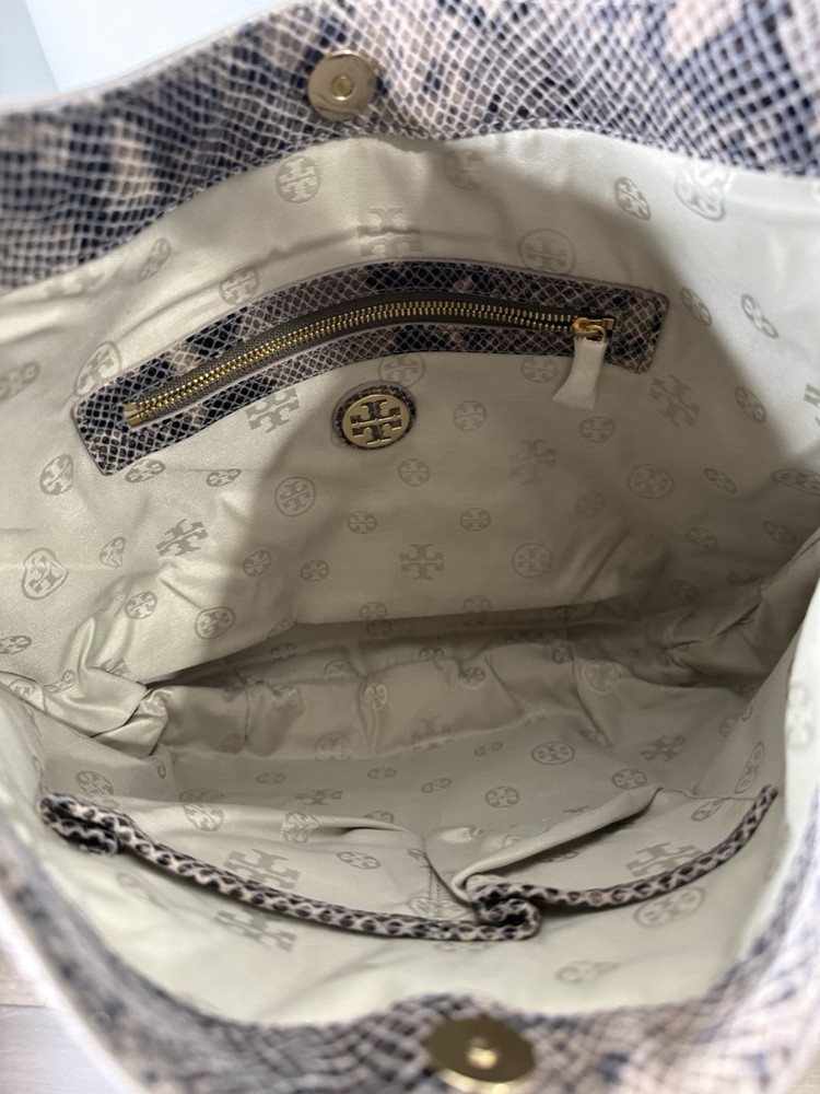 NWT $550+ Tory Burch CATALINA Natural Python Logo HOBO Bag Expandable
