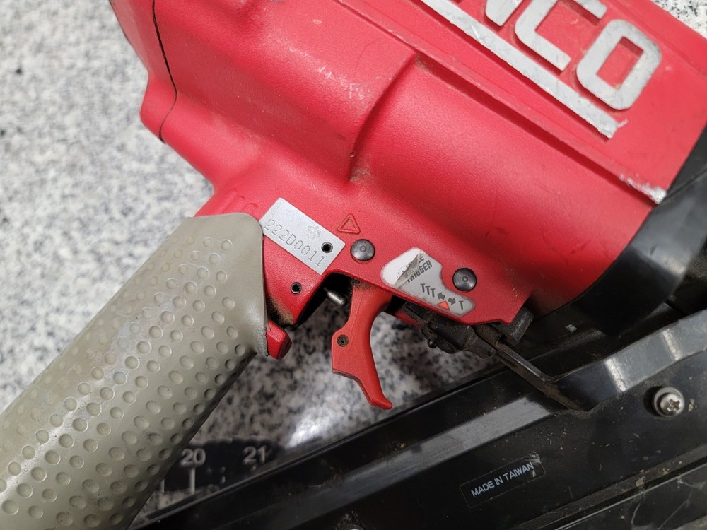 Senco FramePro 325XP Pneumatic Framing Nailer