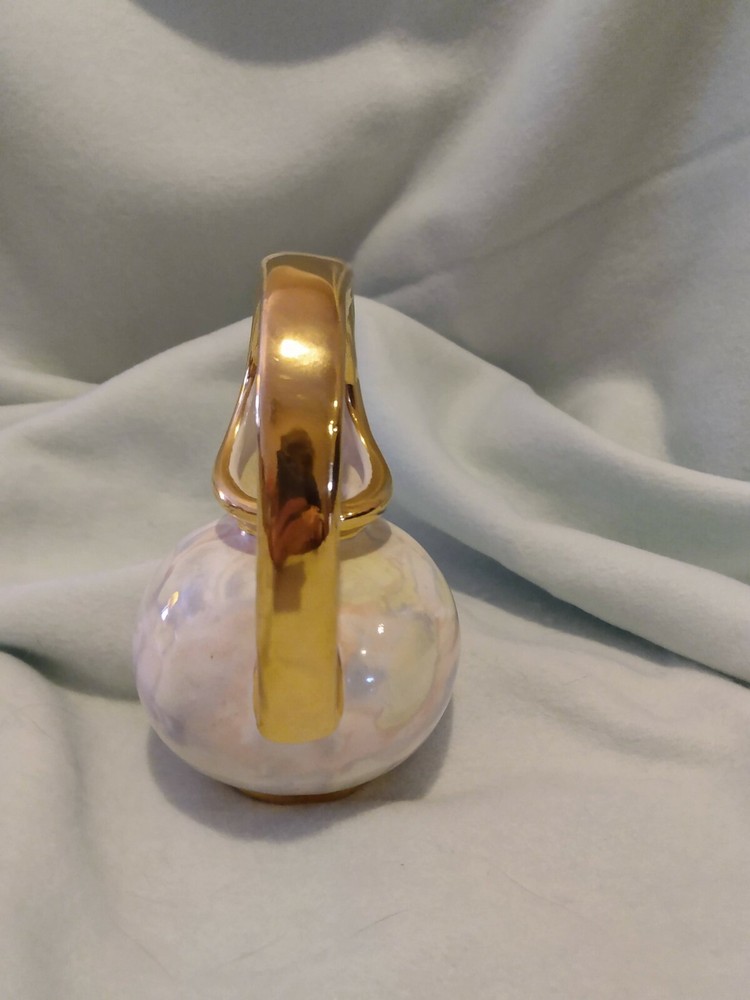 Decorative art pottery