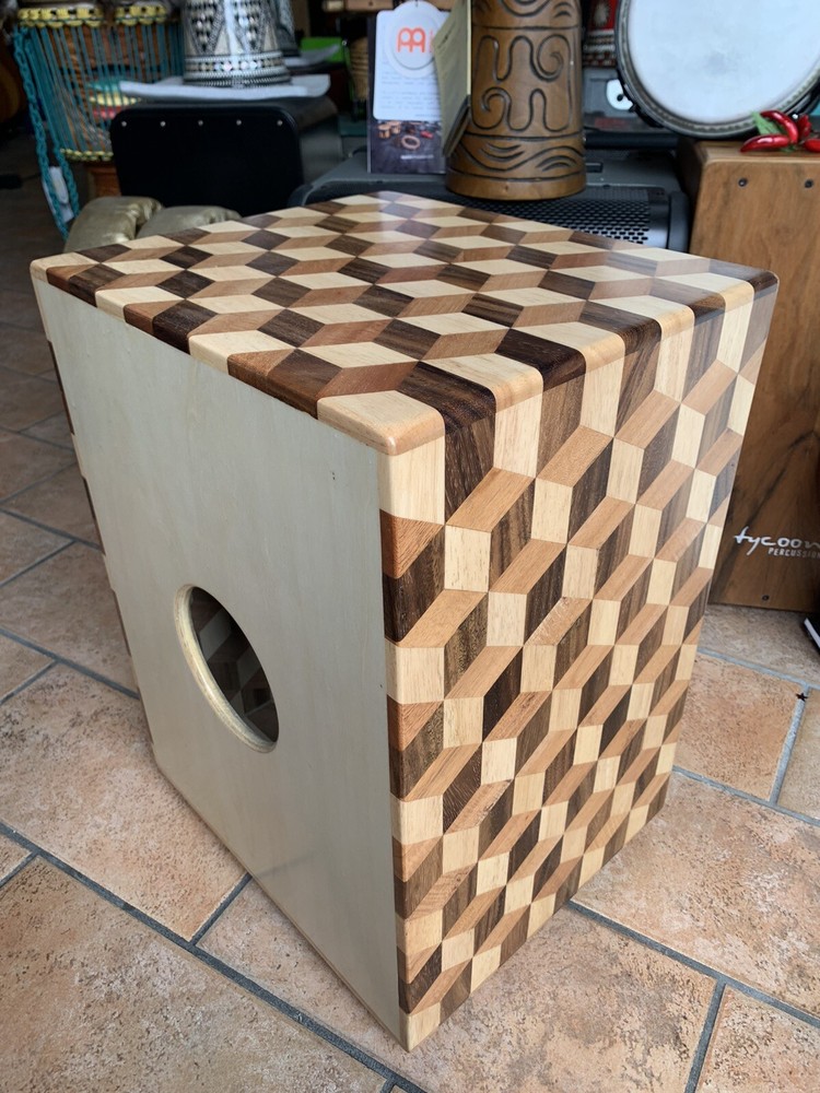 CAJON PROFESSIONALE LATIN PERCUSSION (LP) 3D CUBE STRING