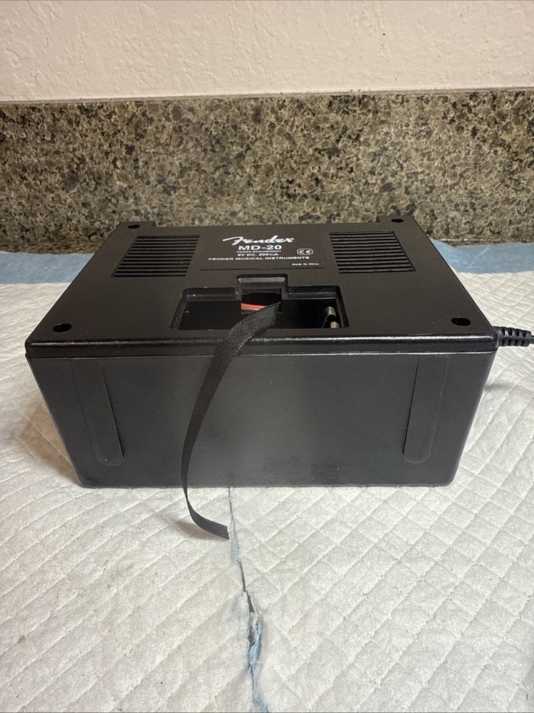 Fender Mini Deluxe Md 20 No Cable