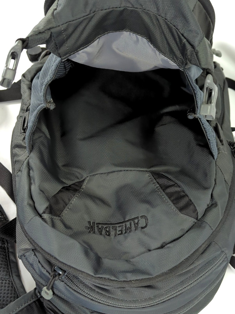CAMELBAK M.U.L.E. Hydration 3L 100oz Black Backpack W/ Bladder & Quick link