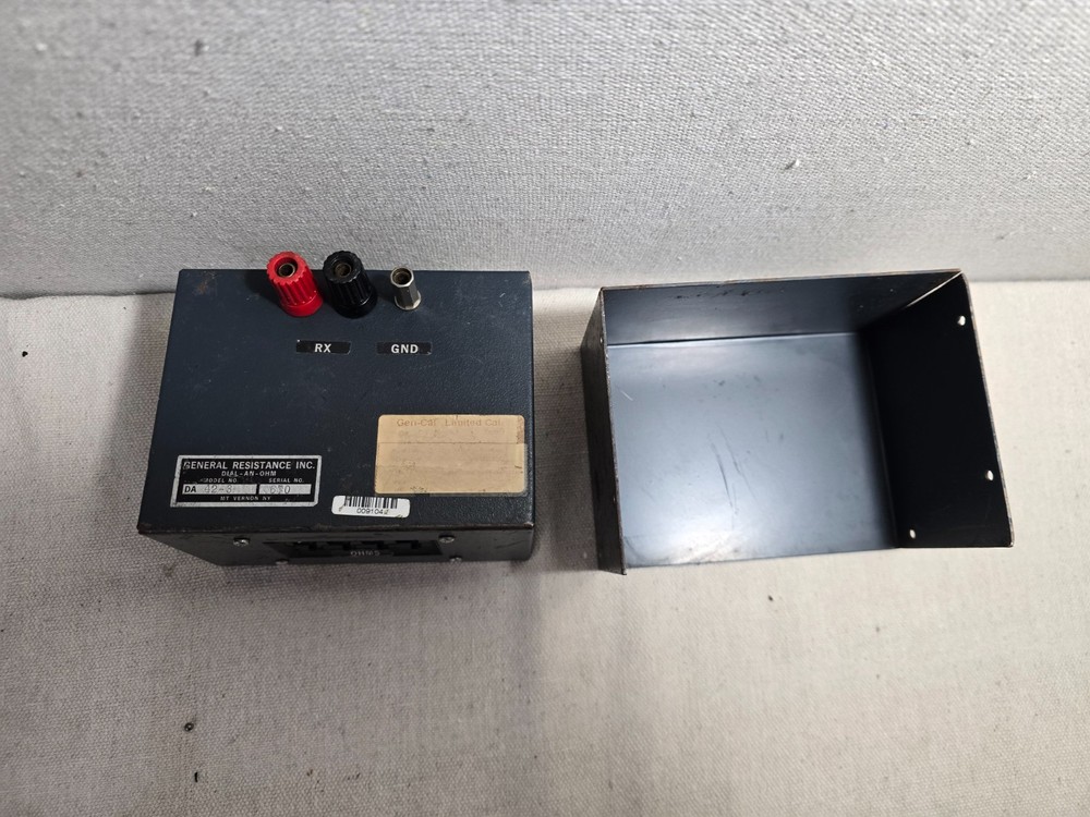 General Resistance Dial-An-Ohm Resistor Box Model DA 42-3, 4 Steps