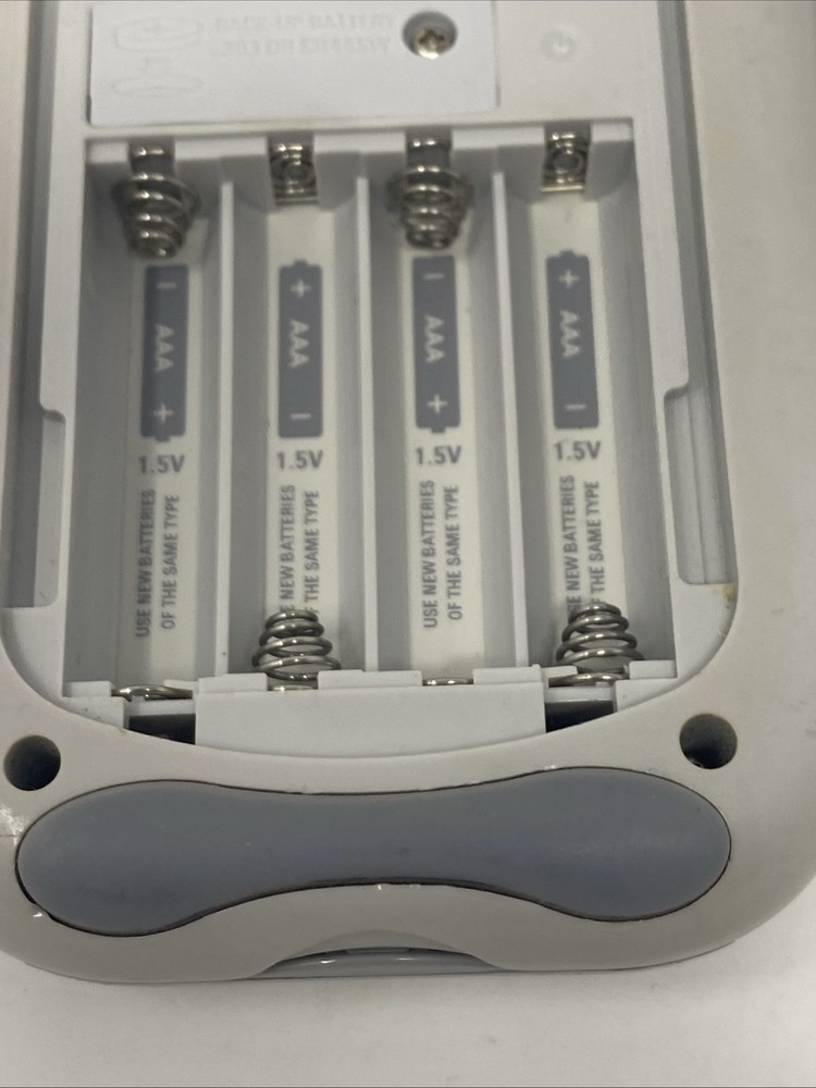 Texas Instruments TI-84 Plus Silver Edition Graphing Calculator -TESTED