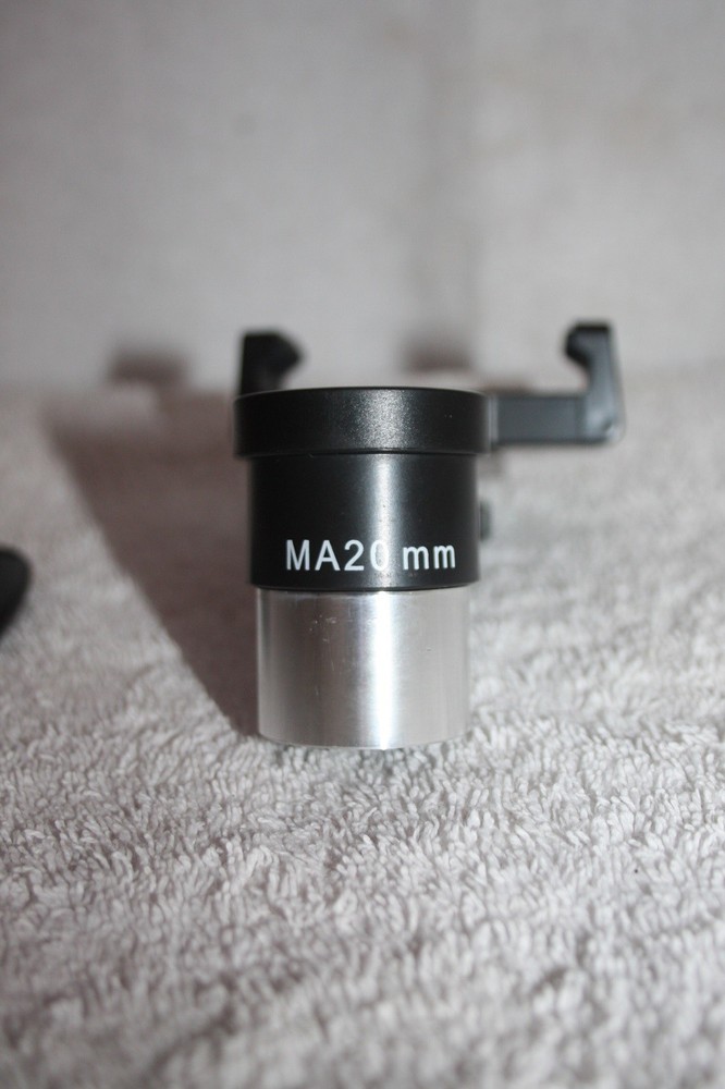 Telescope Smartphone Adapter & Bluetooth Shutter with 1.25" Wide Angle MA20mm EP