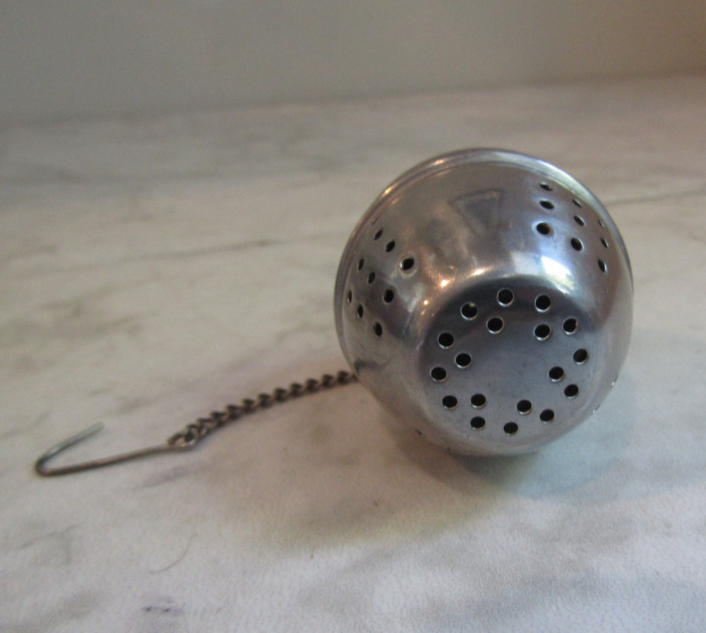 Vintage Acorn Tea Strainer Infuser