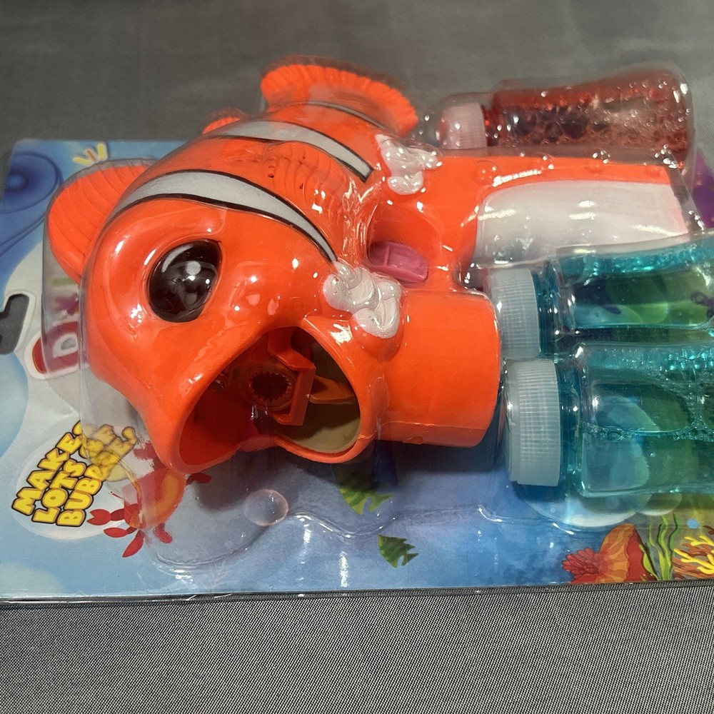 Ocean World Bubble Blower Toy Fish w/ Lights & Sound + Bubble Solution - Orange