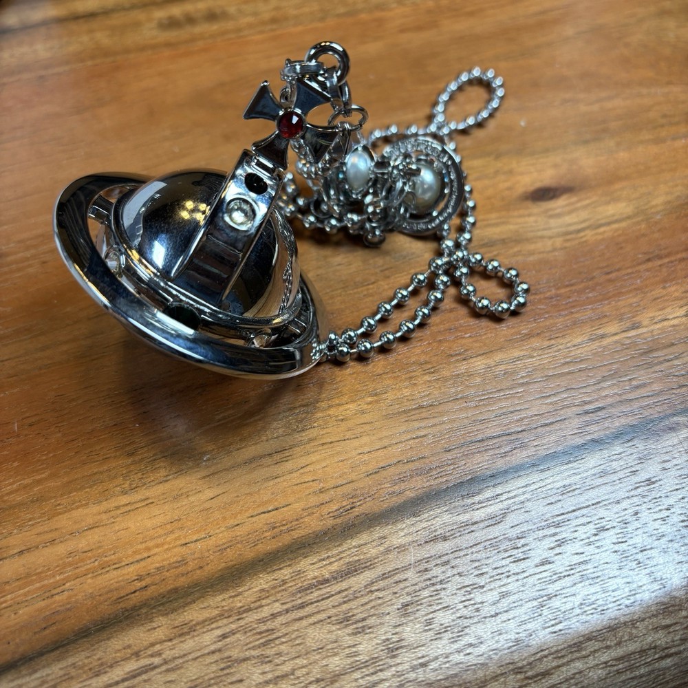 *US Seller* Nana Orb shape Lighter/ silver/ With Chains